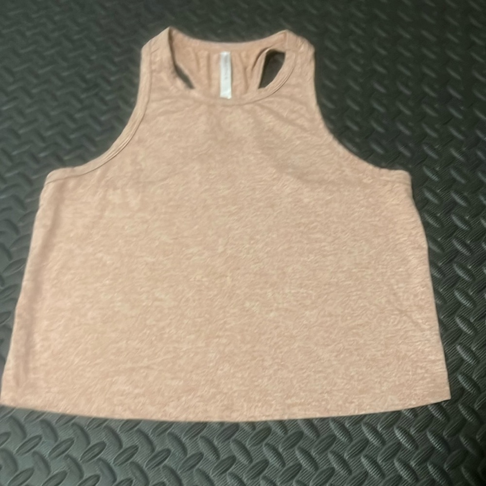 Fabletics cropped tank in tan EUC size Small